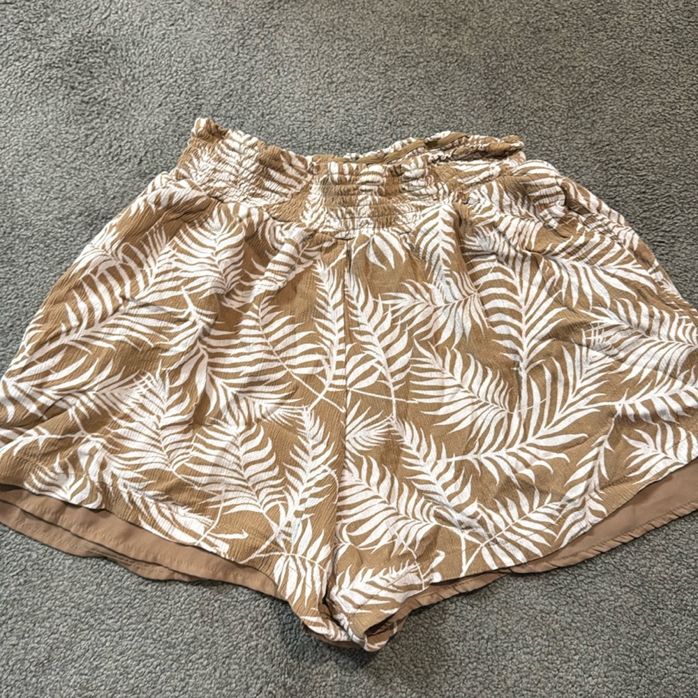 Know Rose Vacation Shorts